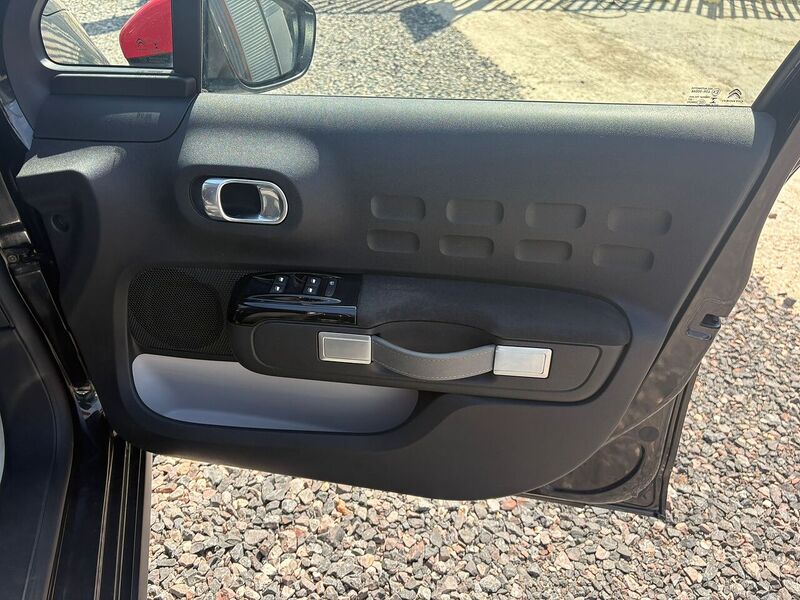 Citroen C3 1.2 PureTech Flair Nav Edition Hatchback 5dr Petrol Manual Euro 6 (82 ps) - U30
