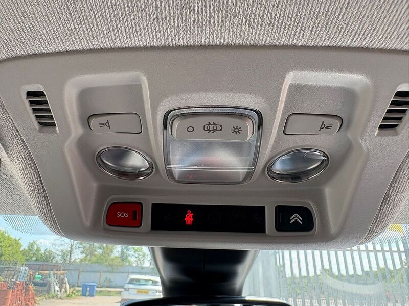 Citroen C3 1.2 PureTech Flair Nav Edition Hatchback 5dr Petrol Manual Euro 6 (82 ps) - U30