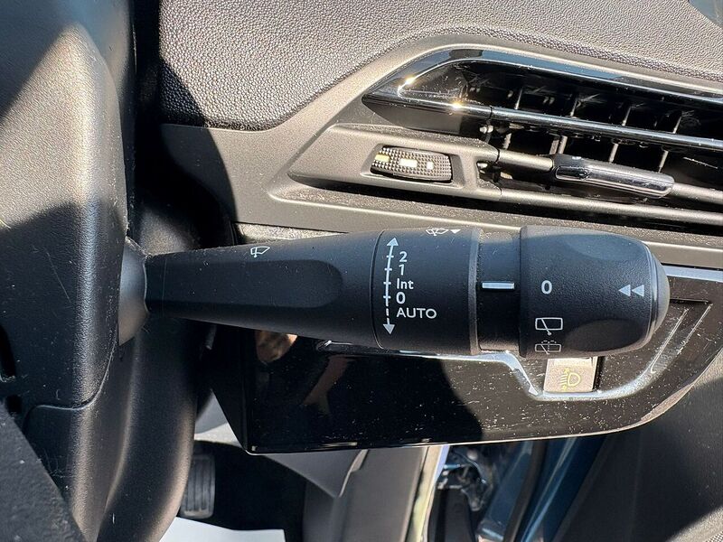 Citroen C4 Picasso 1.6 VTi VTR+ MPV 5dr Petrol Manual Euro 5 (120 ps) - U31