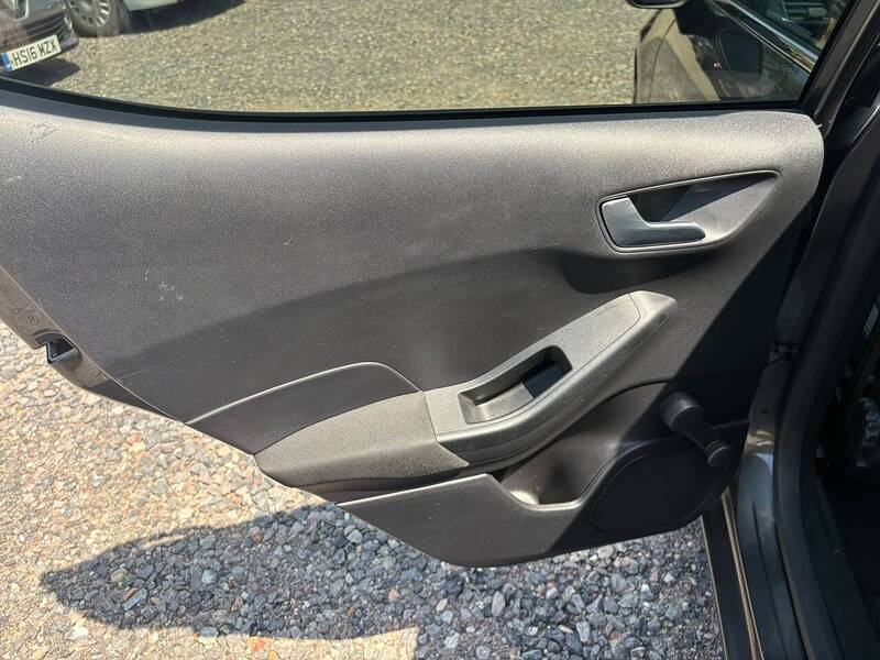 Ford Fiesta 1.0T EcoBoost Titanium Hatchback 5dr Petrol Manual Euro 6 (s/s) (100 ps) - U35