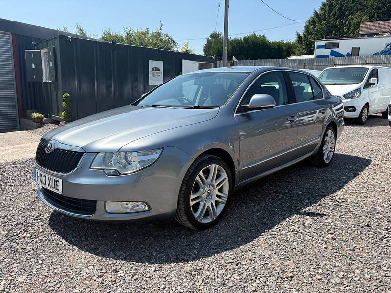 Skoda Superb 1.8 TSI Elegance Hatchback 5dr Petrol Manual Euro 5 (160 ps) - U36