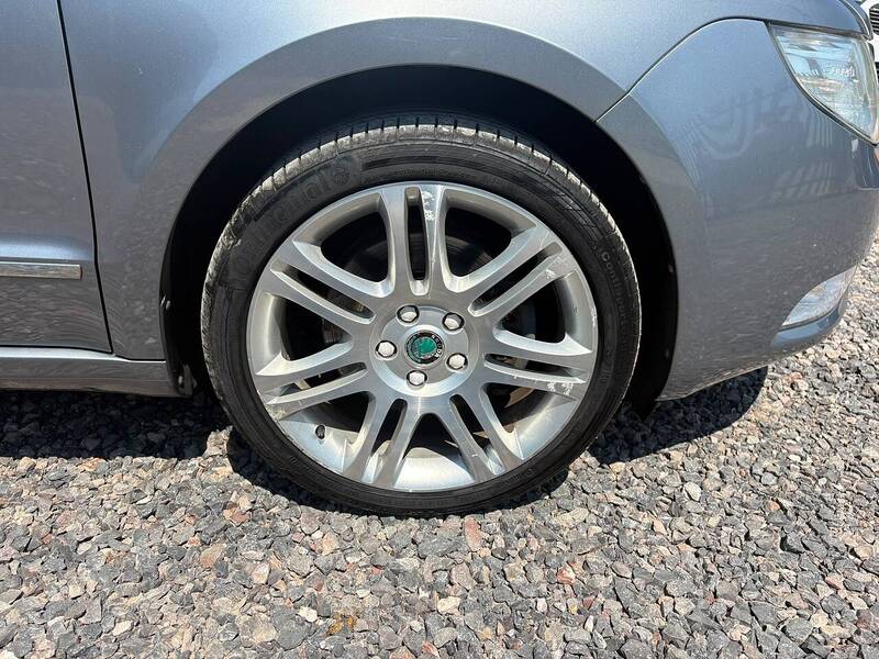 Skoda Superb 1.8 TSI Elegance Hatchback 5dr Petrol Manual Euro 5 (160 ps) - U36