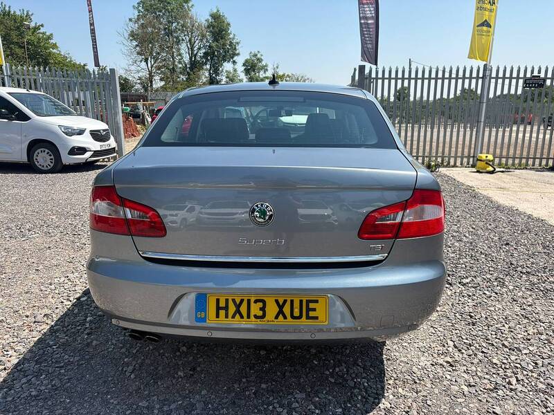 Skoda Superb 1.8 TSI Elegance Hatchback 5dr Petrol Manual Euro 5 (160 ps) - U36