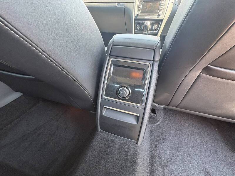 Skoda Superb 1.8 TSI Elegance Hatchback 5dr Petrol Manual Euro 5 (160 ps) - U36