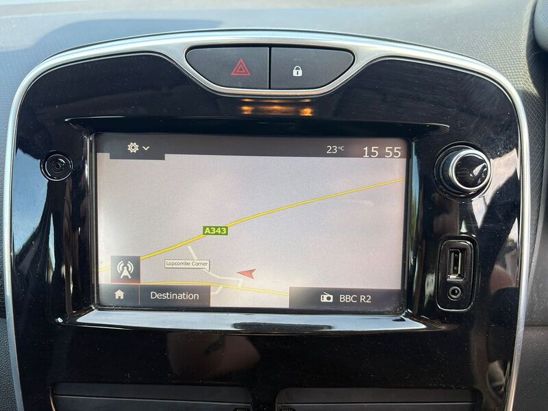 Renault Clio 0.9 TCe Dynamique S Nav Hatchback 5dr Petrol Manual Euro 6 (s/s) (90 ps) - U37