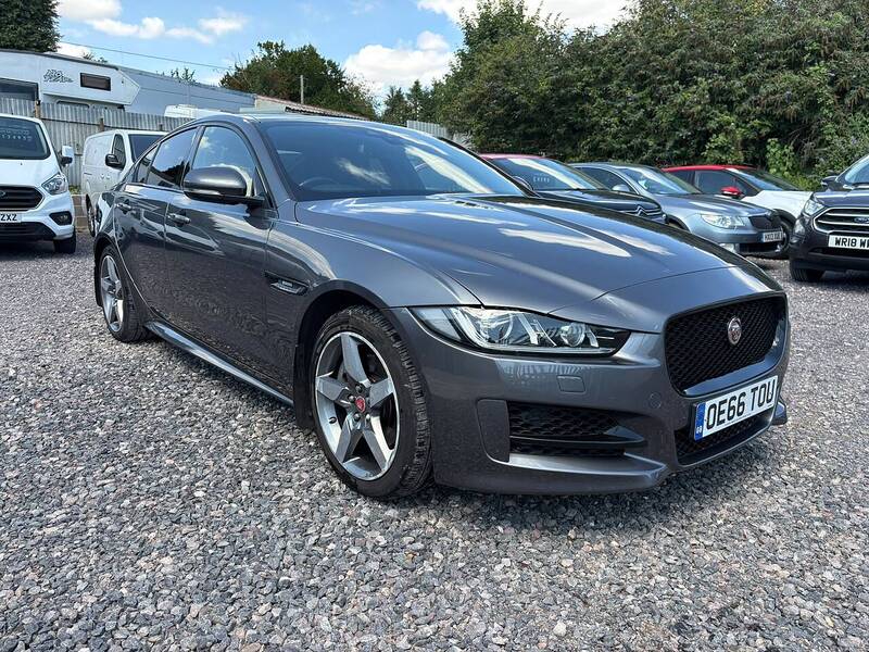 Jaguar XE 2.0d R-Sport Saloon 4dr Diesel Auto AWD Euro 6 (s/s) (180 ps) - U43
