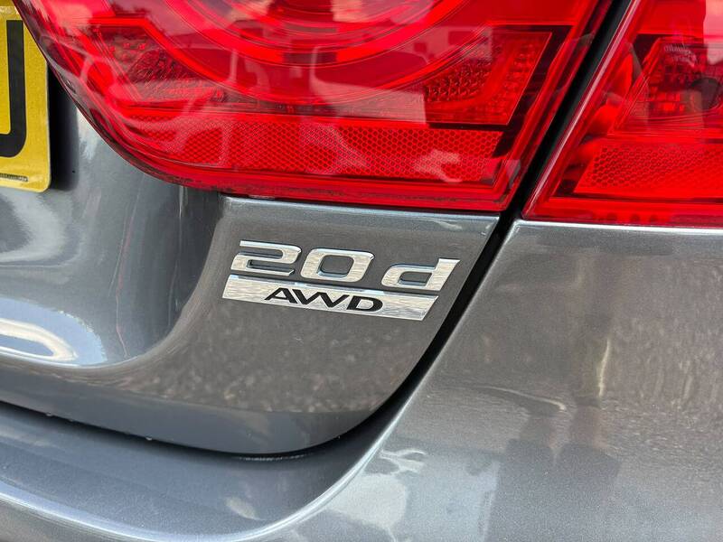 Jaguar XE 2.0d R-Sport Saloon 4dr Diesel Auto AWD Euro 6 (s/s) (180 ps) - U43