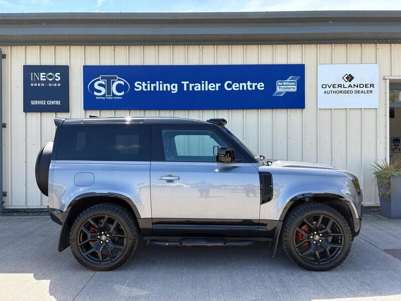 Land Rover Defender 90 3.0 D250 MHEV X-Dynamic SE SUV 3dr Diesel Auto 4WD Euro 6 (s/s) (250 ps) - U1