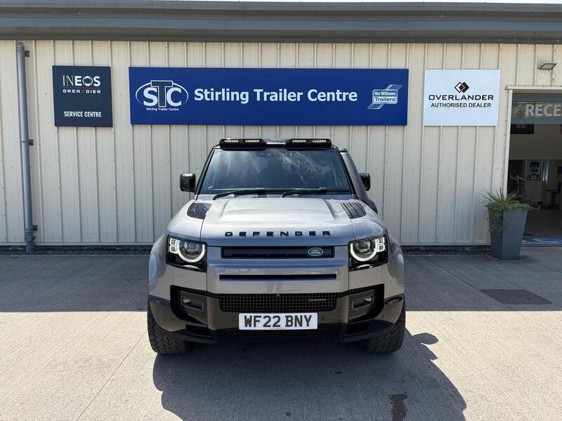 Land Rover Defender 90 3.0 D250 MHEV X-Dynamic SE SUV 3dr Diesel Auto 4WD Euro 6 (s/s) (250 ps) - U1
