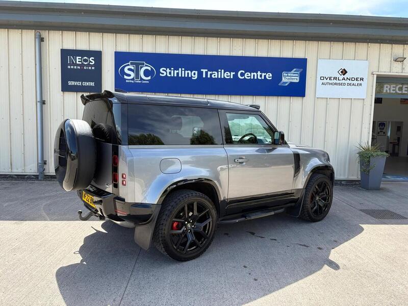 Land Rover Defender 90 3.0 D250 MHEV X-Dynamic SE SUV 3dr Diesel Auto 4WD Euro 6 (s/s) (250 ps) - U1