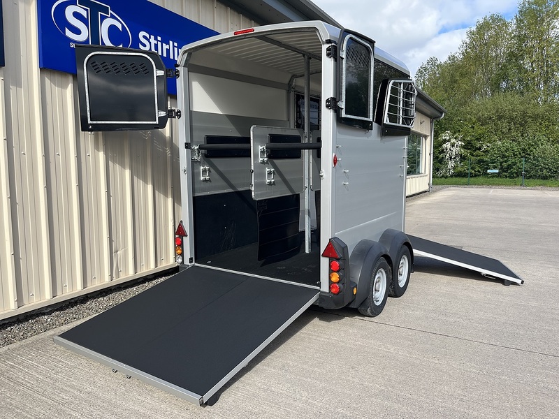 Ifor Williams HBX506 Horsebox - U10