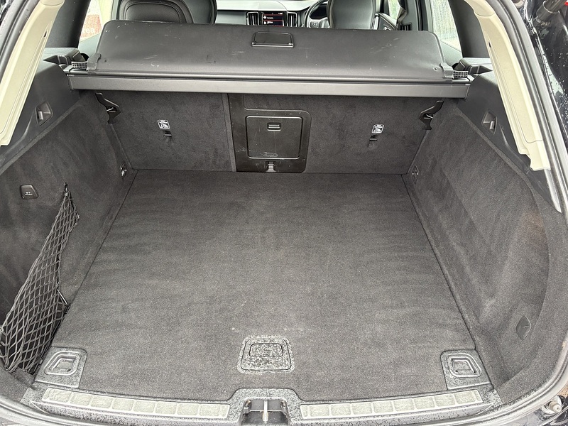 Volvo XC60 2.0 T5 Momentum SUV 5dr Petrol Auto AWD Euro 6 (s/s) (250 ps) - U14