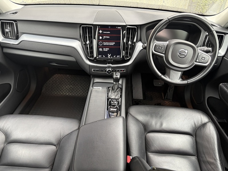 Volvo XC60 2.0 T5 Momentum SUV 5dr Petrol Auto AWD Euro 6 (s/s) (250 ps) - U14