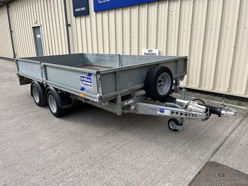 IFOR WILLIAMS LM126 FLATBED - U18