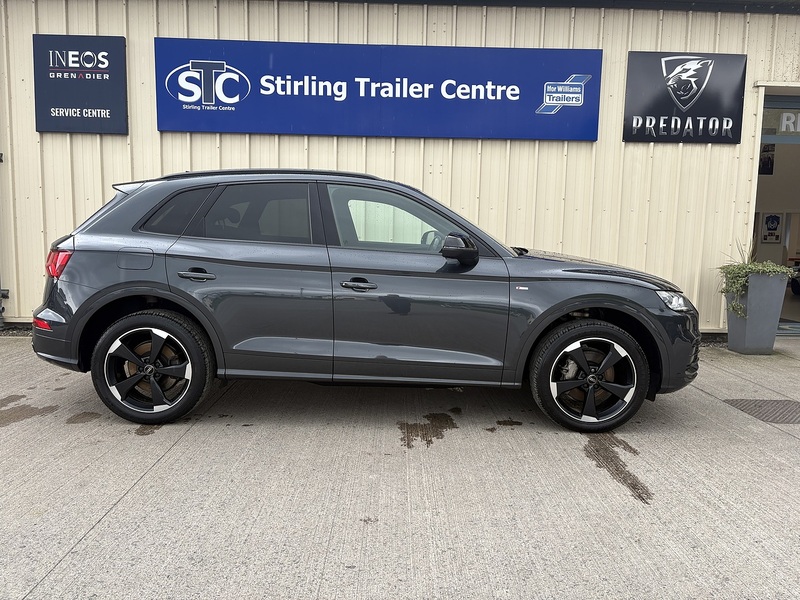 Audi Q5 2.0 TDI 40 Black Edition SUV 5dr Diesel S Tronic quattro Euro 6 (s/s) (190 ps) - U33