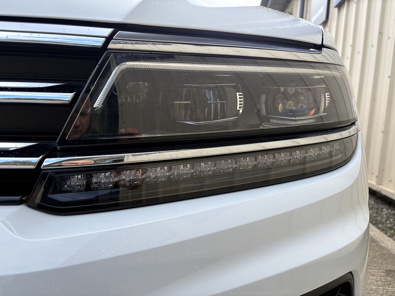 Volkswagen Tiguan 2.0 TDI SEL SUV 5dr Diesel DSG 4Motion Euro 6 (s/s) (150 ps) - U34