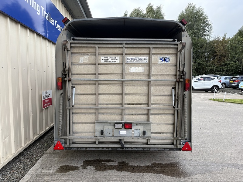 IFOR WILLIAMS TA510 14 X 6 TRI AXLE LIVESTOCK - U35