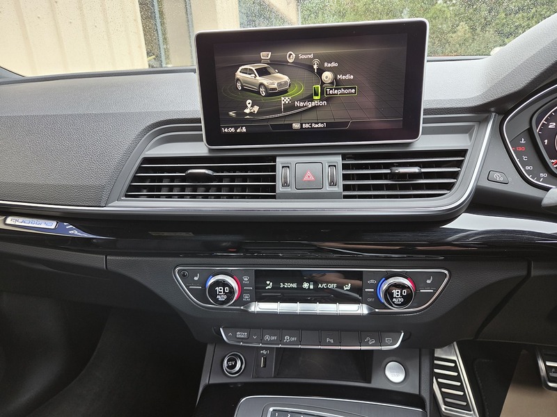 Audi Q5 2.0 TFSI S line SUV 5dr Petrol S Tronic quattro Euro 6 (s/s) (252 ps) - U36