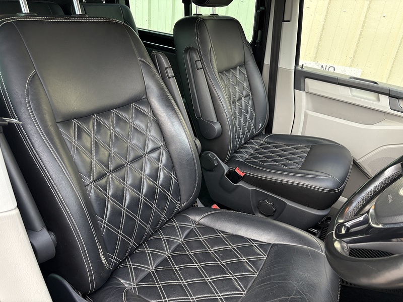 Volkswagen Transporter 2.0 BiTDI T32 BlueMotion Tech Window Van 4dr Diesel DSG 4Motion SWB Euro 6 (s/s) (204 ps) - U38