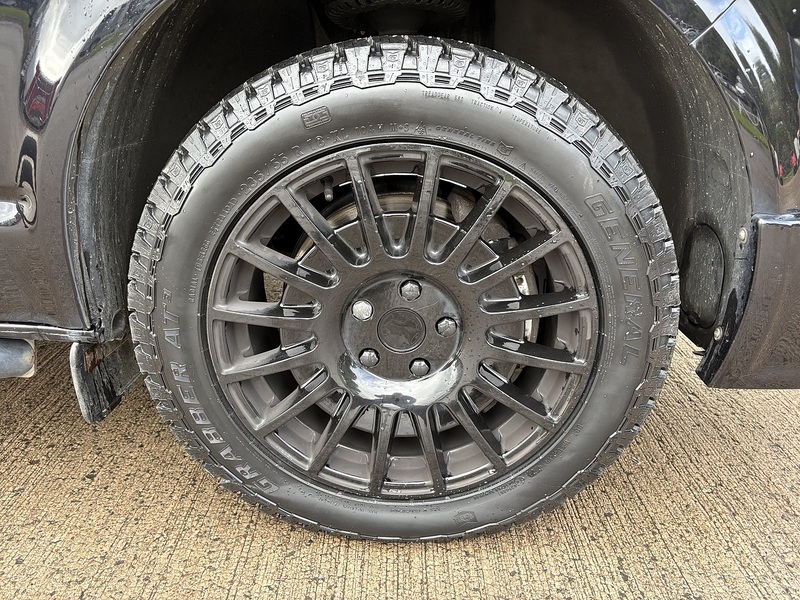 Volkswagen Transporter 2.0 BiTDI T32 BlueMotion Tech Window Van 4dr Diesel DSG 4Motion SWB Euro 6 (s/s) (204 ps) - U38