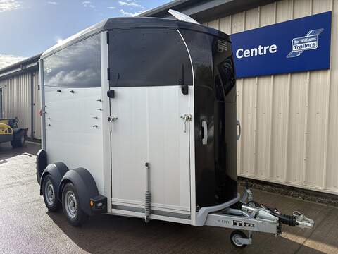 IFOR WILLIAMS HBX506 2.0 T5 Momentum SUV 5dr Petrol Auto AWD Euro 6 (s/s) (250 ps)