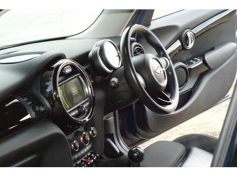 MINI Hatch Cooper Seven - U17
