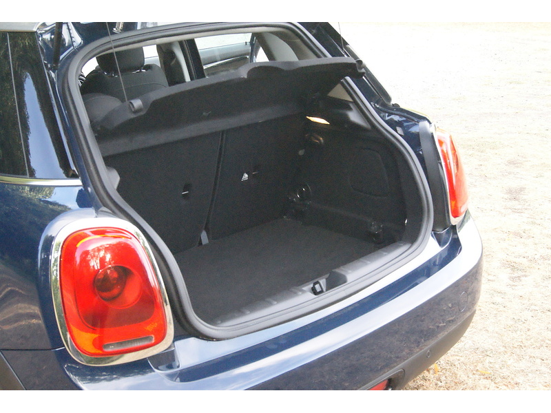 MINI Hatch Cooper Seven - U17