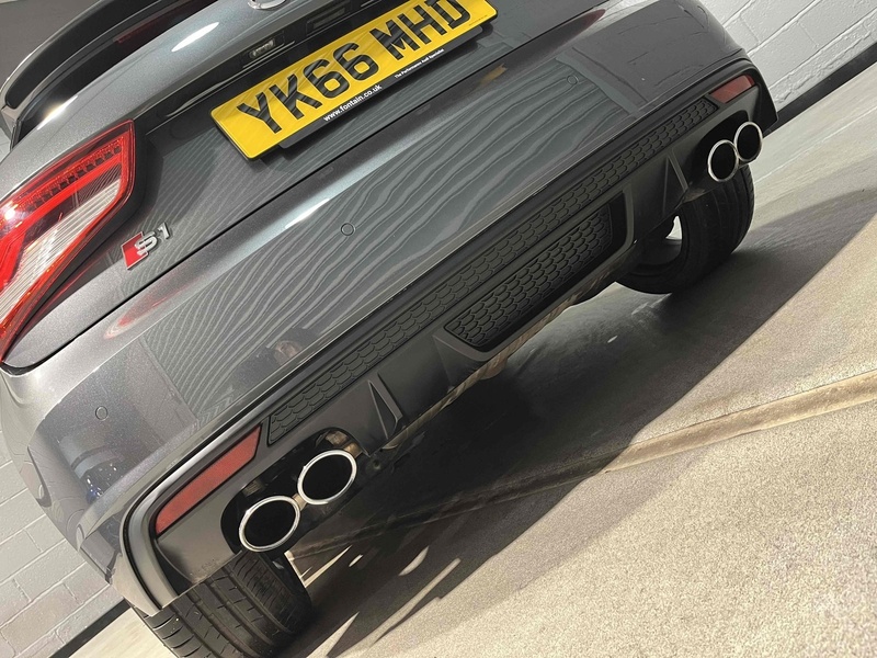 Audi 2.0 TFSI Hatchback 3dr Petrol Manual quattro Euro 6 (s/s) (231 ps)