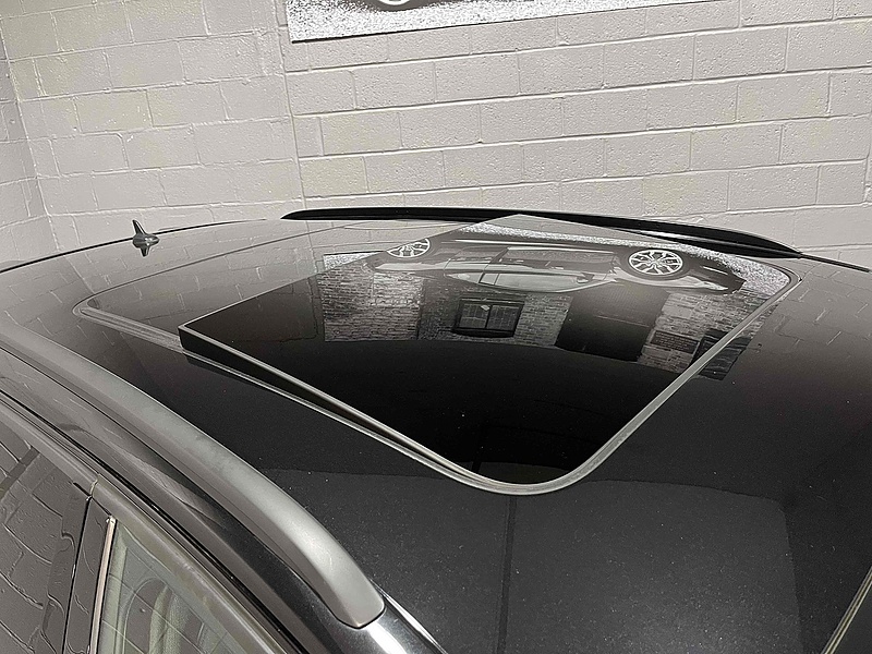 Audi 4.2 FSI V8 Estate 5dr Petrol S Tronic quattro Euro 5 (450 ps)