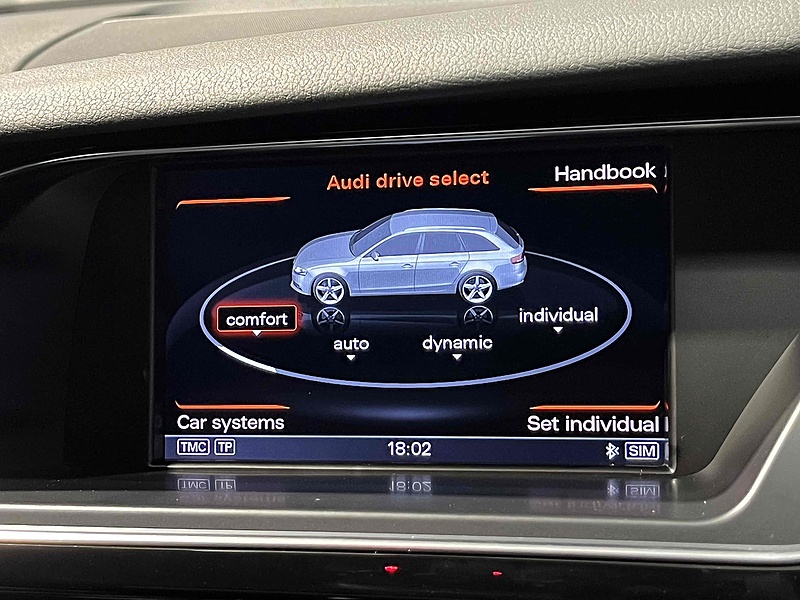 Audi 4.2 FSI V8 Estate 5dr Petrol S Tronic quattro Euro 5 (450 ps)