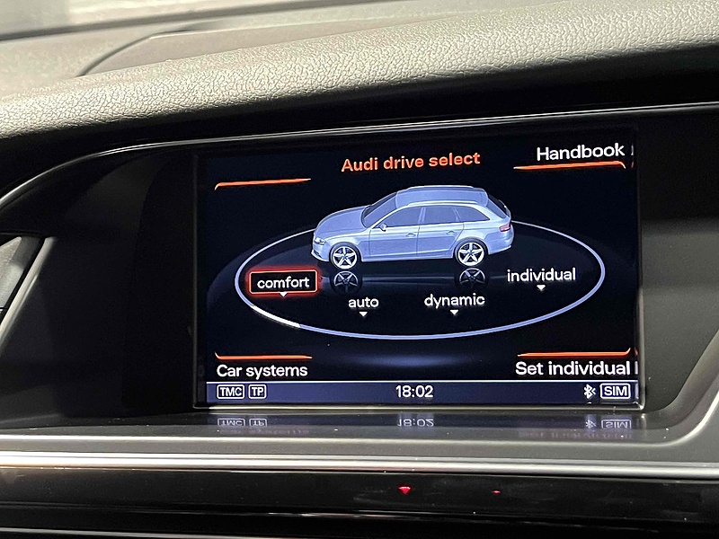 Audi 4.2 FSI V8 Estate 5dr Petrol S Tronic quattro Euro 5 (450 ps)