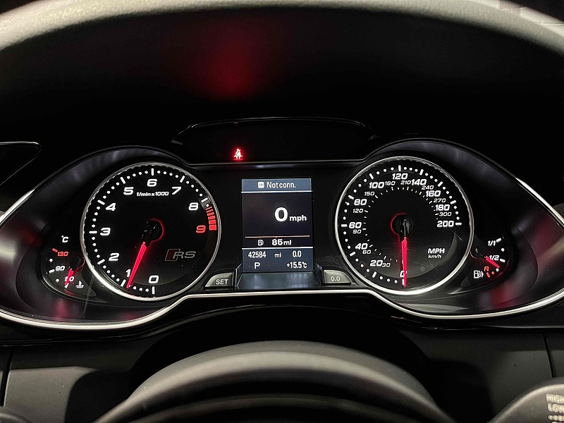 Audi 4.2 FSI V8 Estate 5dr Petrol S Tronic quattro Euro 5 (450 ps)