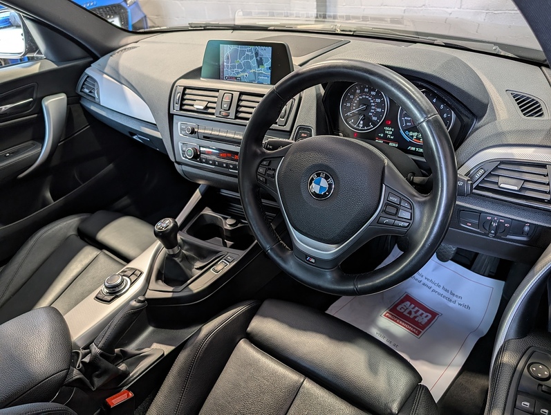 BMW 1 Series  Hatchback 3.0 Manual Petrol