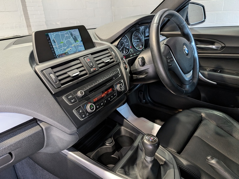 BMW 1 Series  Hatchback 3.0 Manual Petrol