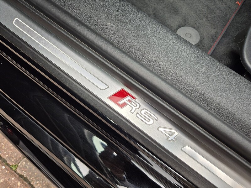 Audi 2.9 TFSI V6 Estate 5dr Petrol Tiptronic quattro Euro 6 (s/s) (450 ps)