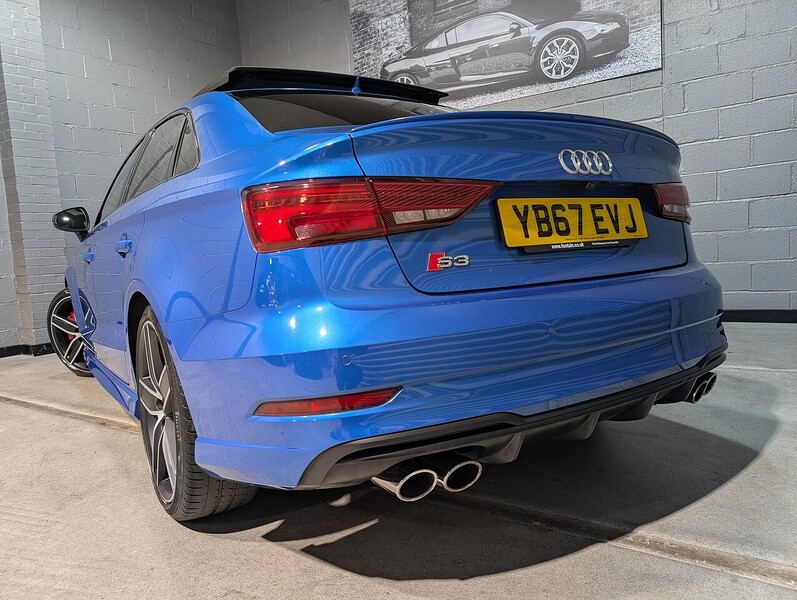 Audi 2.0 TFSI Black Edition Saloon 4dr Petrol Manual quattro Euro 6 (s/s) (310 ps)