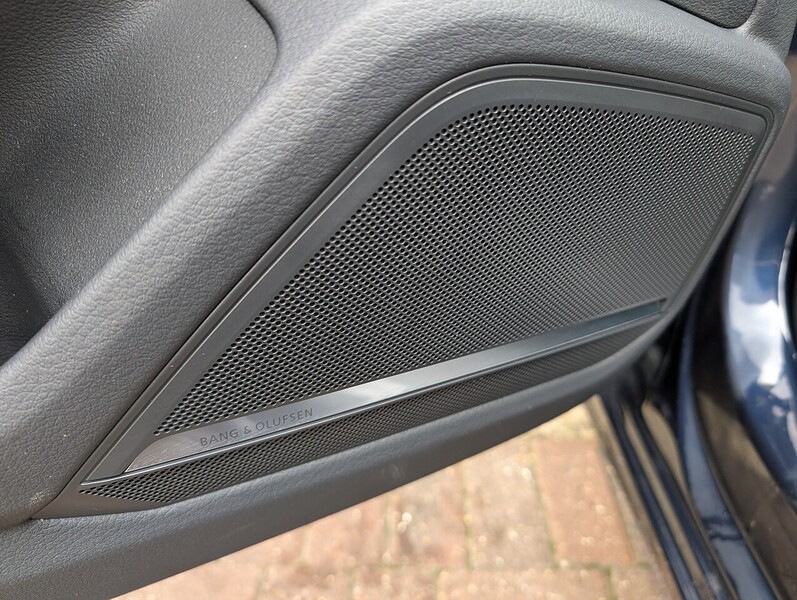 Audi 2.0 TDI 40 Black Edition Estate 5dr Diesel S Tronic quattro Euro 6 (s/s) (204 ps)