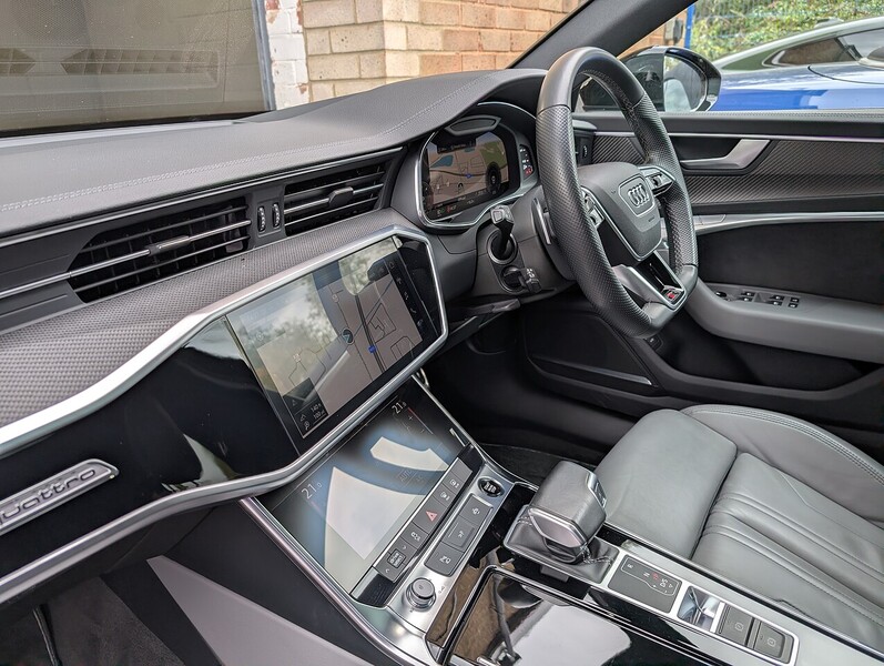 Audi 2.0 TDI 40 Black Edition Estate 5dr Diesel S Tronic quattro Euro 6 (s/s) (204 ps)