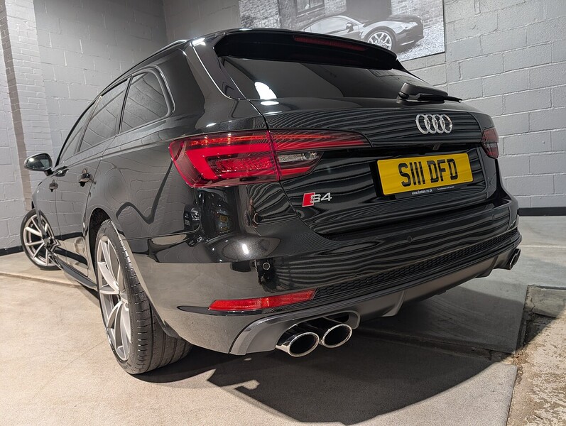 Audi 3.0 TFSI V6 Estate 5dr Petrol Tiptronic quattro Euro 6 (s/s) (354 ps)