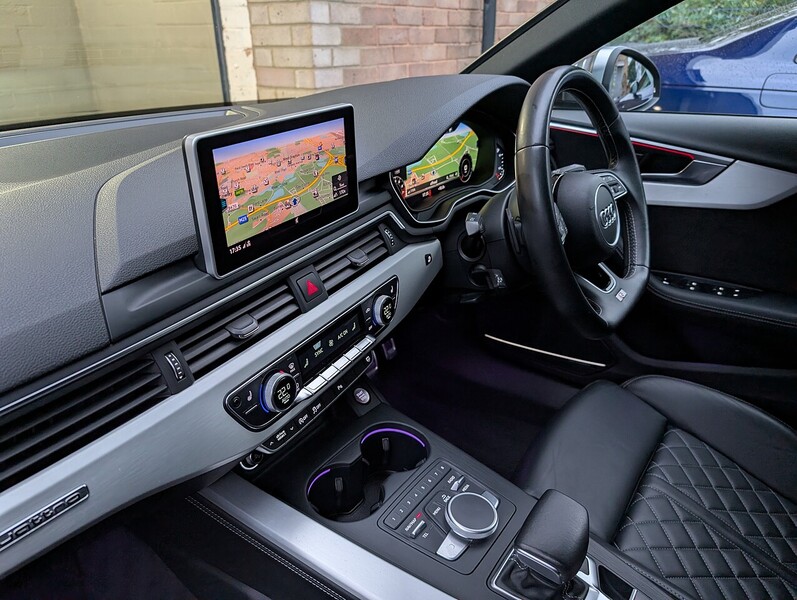 Audi 3.0 TFSI V6 Estate 5dr Petrol Tiptronic quattro Euro 6 (s/s) (354 ps)