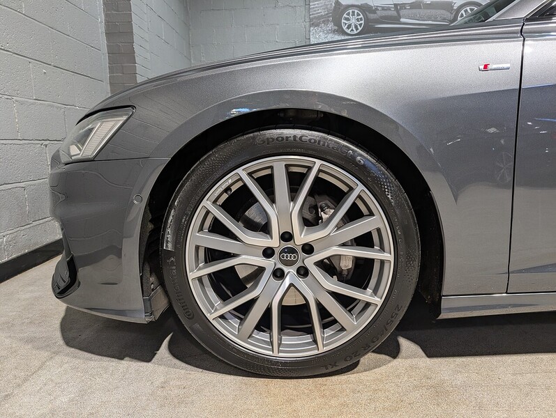 Audi 2.0 TFSI 45 Black Edition Estate 5dr Petrol S Tronic quattro Euro 6 (s/s) (265 ps)