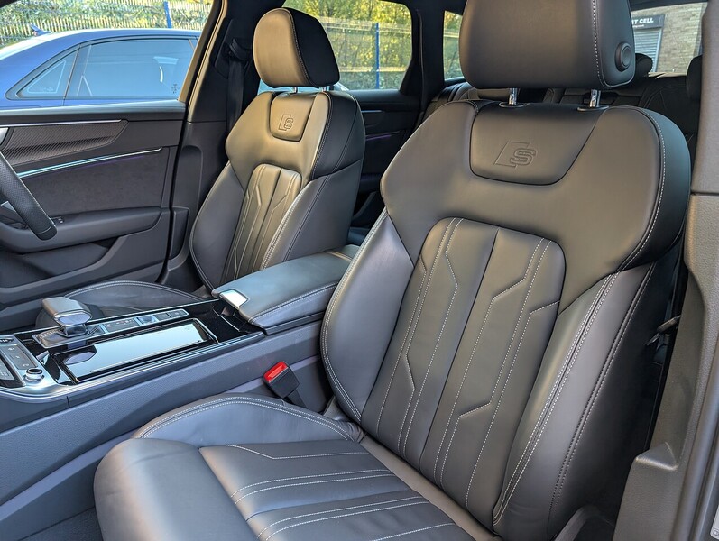 Audi 2.0 TFSI 45 Black Edition Estate 5dr Petrol S Tronic quattro Euro 6 (s/s) (265 ps)