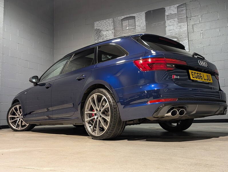 Audi 3.0 TFSI V6 Estate 5dr Petrol Tiptronic quattro Euro 6 (s/s) (354 ps)