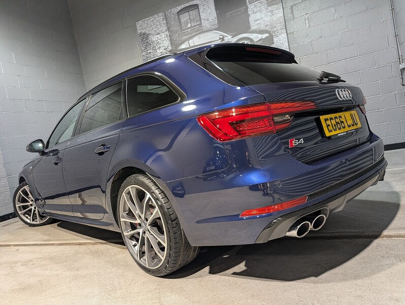 Audi 3.0 TFSI V6 Estate 5dr Petrol Tiptronic quattro Euro 6 (s/s) (354 ps)