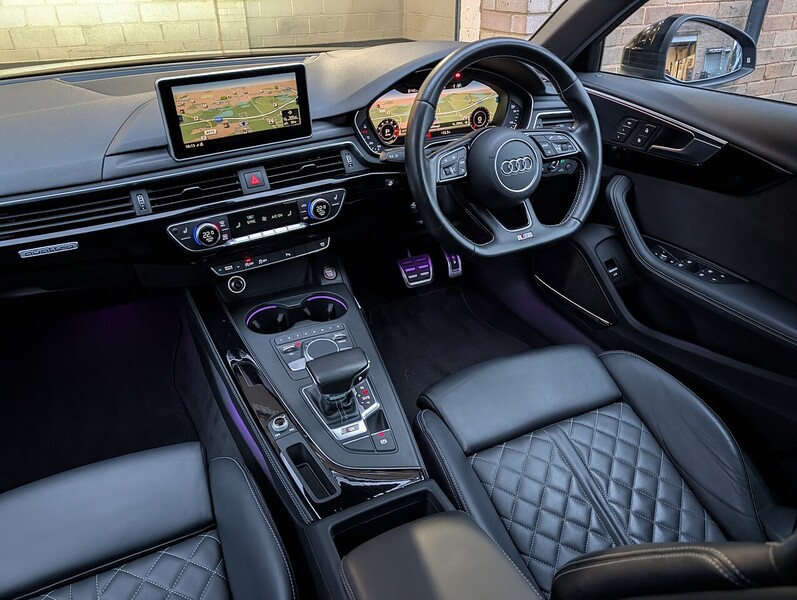 Audi 3.0 TFSI V6 Estate 5dr Petrol Tiptronic quattro Euro 6 (s/s) (354 ps)