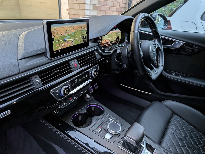 Audi 3.0 TFSI V6 Estate 5dr Petrol Tiptronic quattro Euro 6 (s/s) (354 ps)