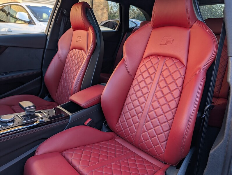 Audi 3.0 TFSI V6 Estate 5dr Petrol Tiptronic quattro Euro 6 (s/s) (354 ps)