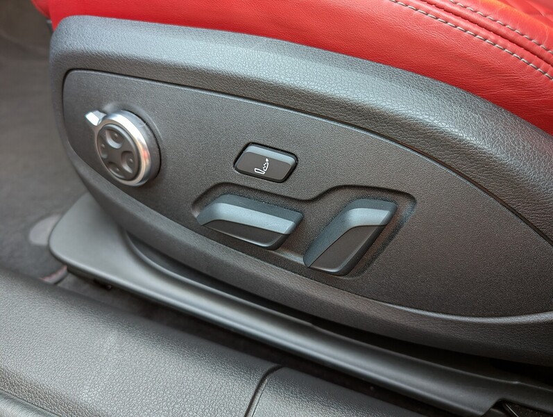 Audi 3.0 TFSI V6 Estate 5dr Petrol Tiptronic quattro Euro 6 (s/s) (354 ps)