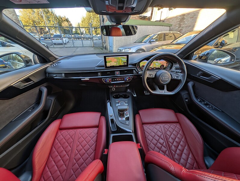 Audi 3.0 TFSI V6 Estate 5dr Petrol Tiptronic quattro Euro 6 (s/s) (354 ps)