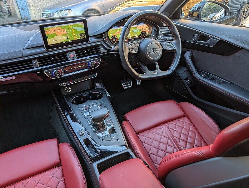 Audi 3.0 TFSI V6 Estate 5dr Petrol Tiptronic quattro Euro 6 (s/s) (354 ps)